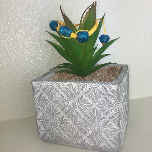 Handmade Chinese Knotting Bracelet W/ Glass Beads - Picture 1 of 8